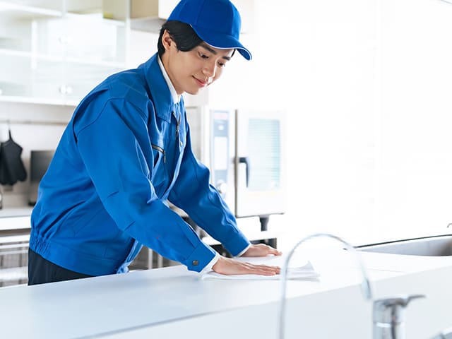 クリーニングスタッフ