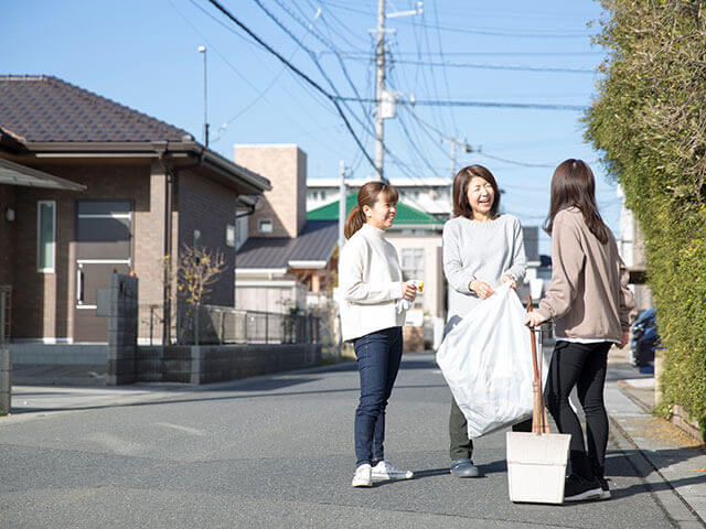 あいさつなど、ご近所づきあいのイメージ