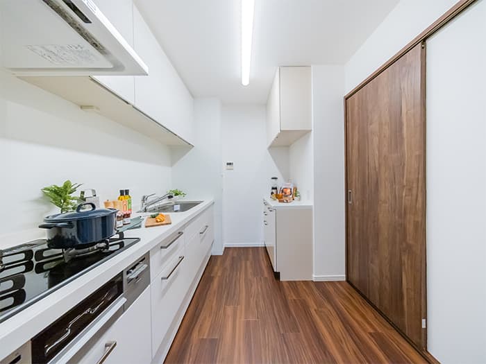 クローズドキッチン イメージ