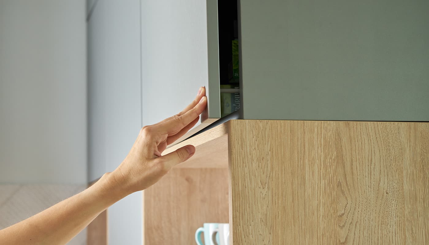 扉材の主な素材は?