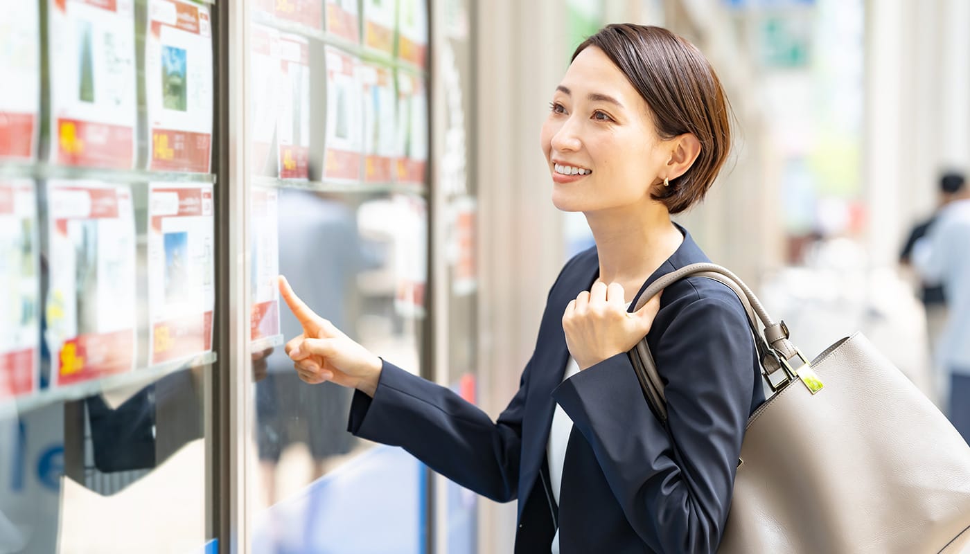 チラシやHPの記載に注目。中古住宅も忘れずにチェック イメージ