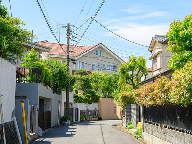 接道義務を知って土地選びに活かす。セットバックの有無も大事なポイントに イメージ