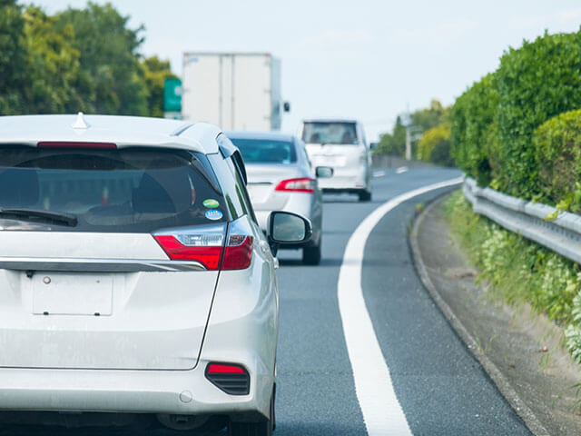 法定速度と走行車線について