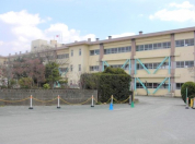 上妻小学校