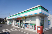 ファミリーマート　桶川上日出谷店