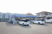 ローソン・スリーエフ　川口北原台