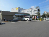 ファミリーマート瑞穂長岡四丁目店 　590m