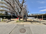 敷地内の公園　80m