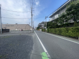 空の広がりを感じる落ち着いた街並みは、日々の暮らしに静かな安らぎをもたらし、心穏やかな毎日を予感させてくれます
　30m